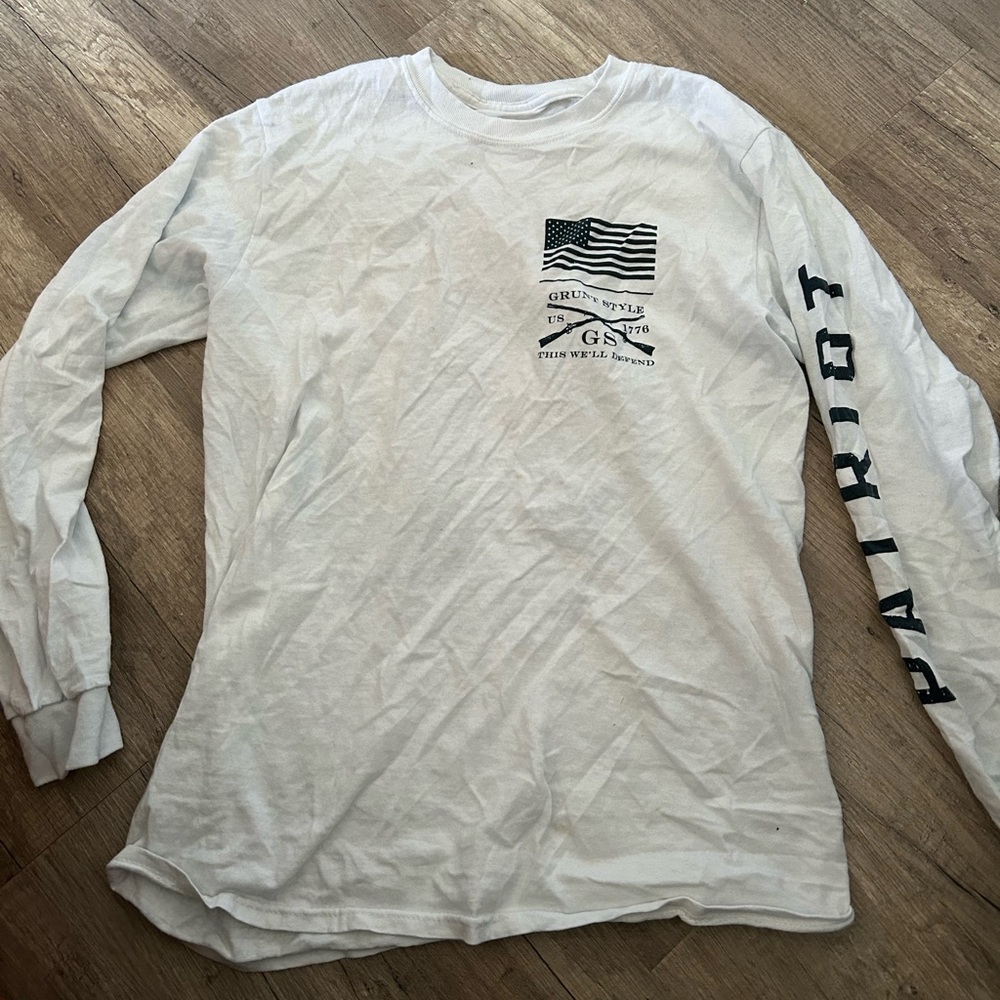 Men’s long sleeve shirt